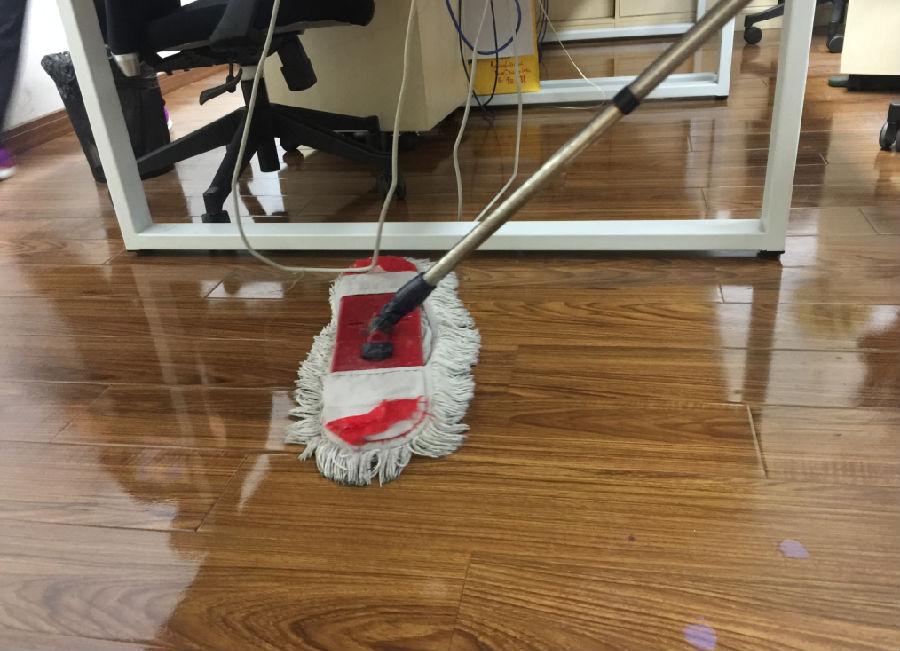 鹤岗木地板保洁案例